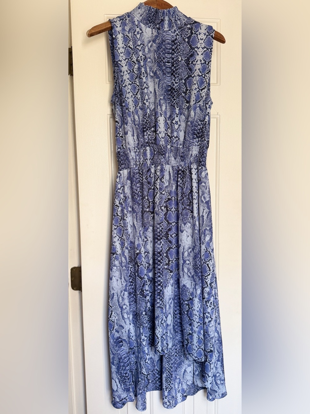 Nanette Lepore Blue Snake-Print‎ Sleeveless Midi Dress. Sz 12 - Picture 2 of 10